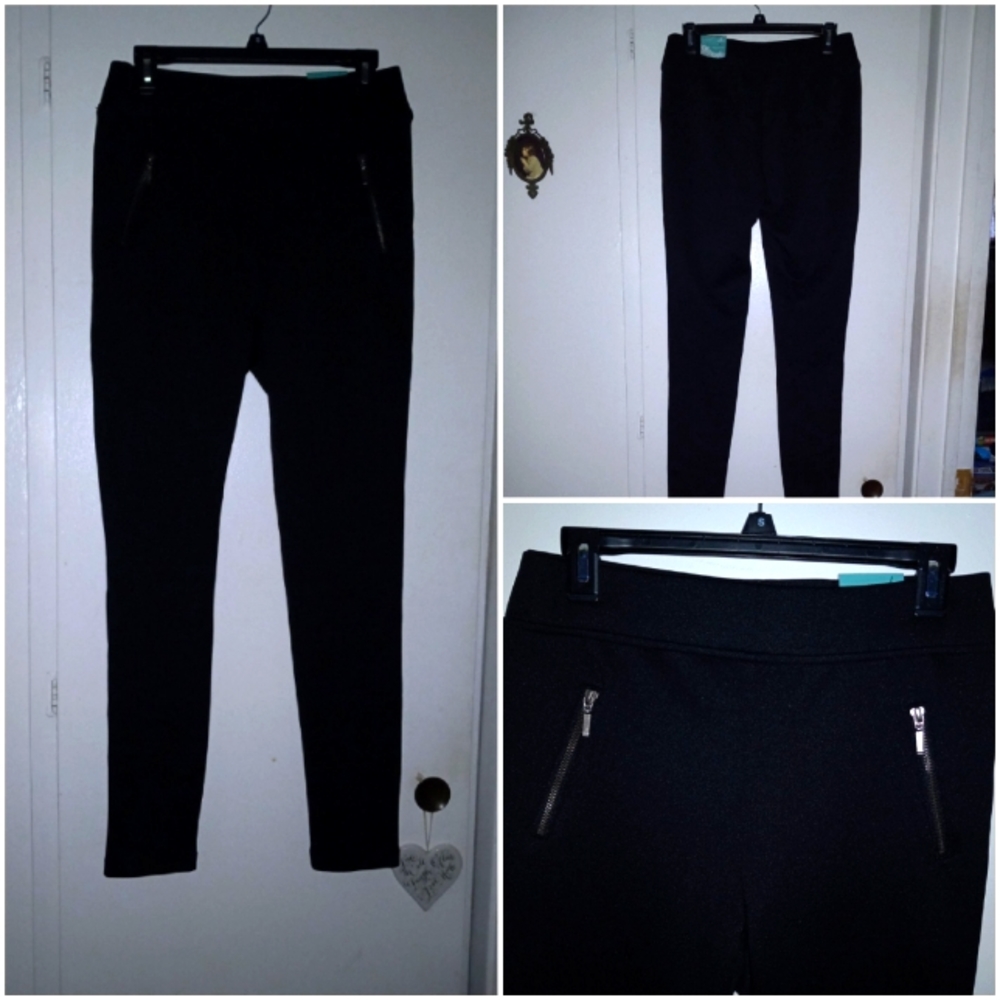*NEW* "MAURICES" MEDIUM LEGGINGS